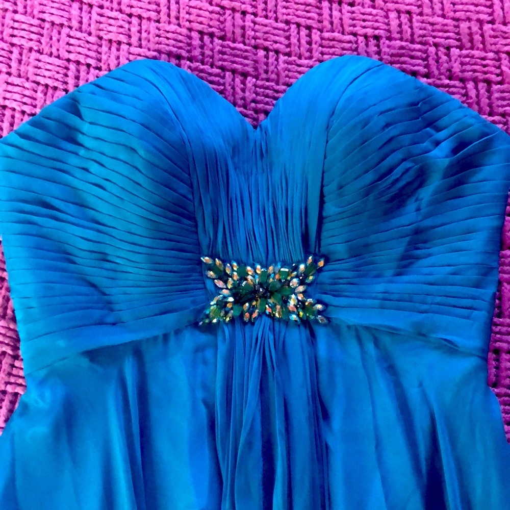 Strapless gown - Picture 1 of 5